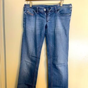 DIESEL Lowky Straight Low Rise Jeans size 28